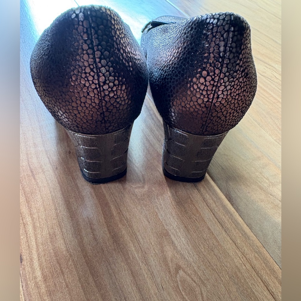 Lanvin Metallic Loafers - Picture 3 of 7